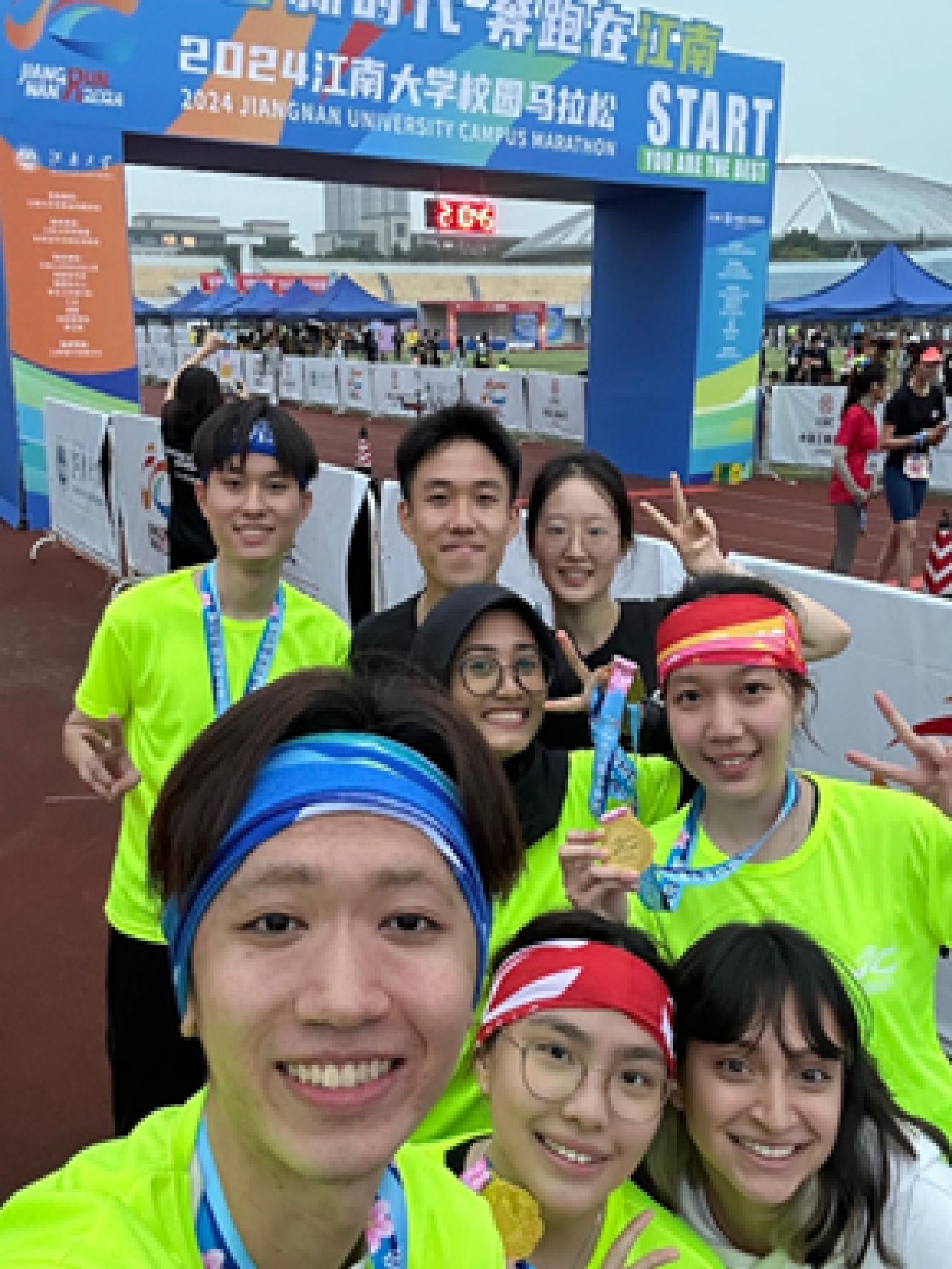 Koh Yi Jun (Bottom left) participating in 2024 Jiangnan University campus marathon.